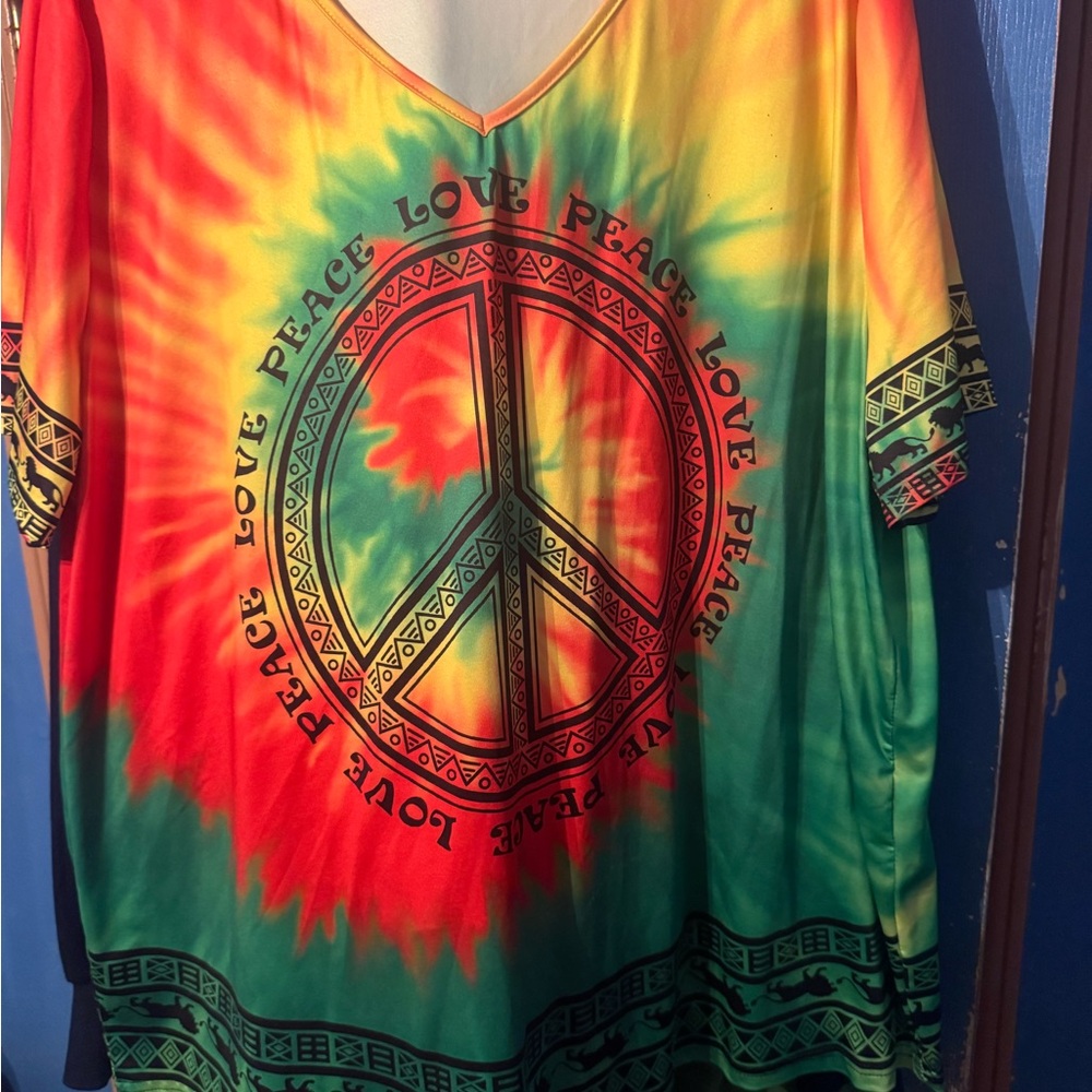 SHEIN Multicolor Tie-Dye Peace Sign Top